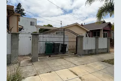 2300 85th Avenue, Oakland, CA 94605 - Photo 3