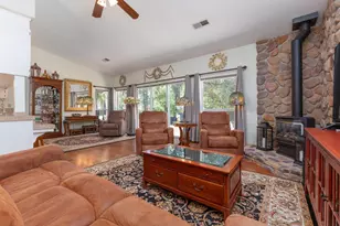 13610 Tony Ct, Pine Grove, CA 95665 - Photo 7