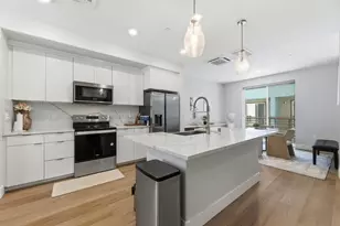 569 Yale Wy, San Jose, CA 95117 - Photo 9