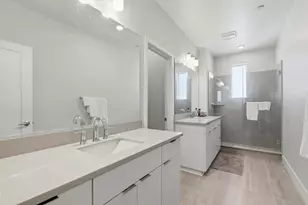 569 Yale Wy, San Jose, CA 95117 - Photo 23