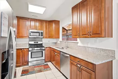 6109 6109 Hermosa St, Sacramento, CA 95822 - Photo 3
