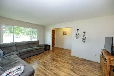 600 Zinfandel Drive, Escalon, CA 95320 - Photo 9