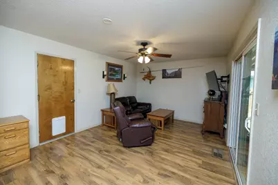 600 Zinfandel Drive, Escalon, CA 95320 - Photo 19