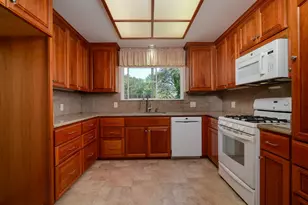 2718 King George Ct, El Dorado Hills, CA 95762 - Photo 11