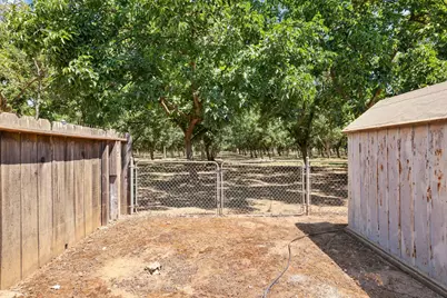 19035 Monte Vista Drive, Linden, CA 95236 - Photo 37
