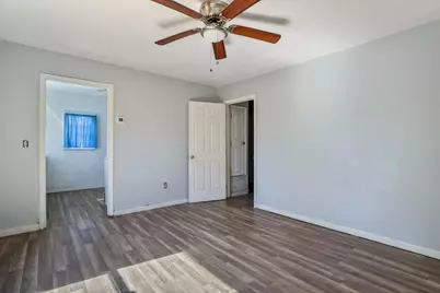 916 Elm Avenue, Modesto, CA 95354 - Photo 39