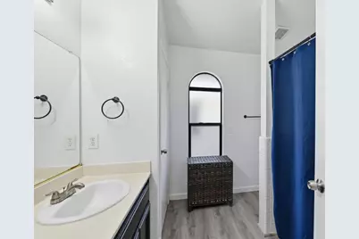 8467 Carlin Avenue, Sacramento, CA 95823 - Photo 29