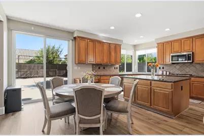 9728 Country Falls Lane, Elk Grove, CA 95757 - Photo 23