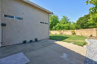 8458 Newby Way, Elk Grove, CA 95624 - Photo 31
