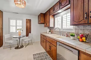 5506 C St, Sacramento, CA 95819 - Photo 9
