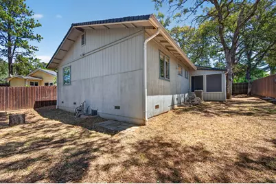 1627 Gerry Court, Auburn, CA 95603 - Photo 23