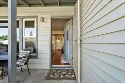 704 N Crescent Avenue, Lodi, CA 95240 - Photo 5