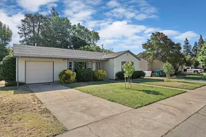 704 N Crescent Avenue, Lodi, CA 95240 - Photo 3