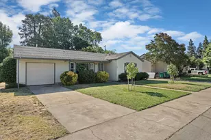 704 N Crescent Ave, Lodi, CA 95240 - Photo 3