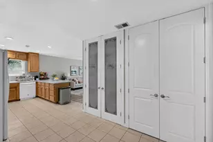 8030 La Riviera Dr, Sacramento, CA 95826 - Photo 7