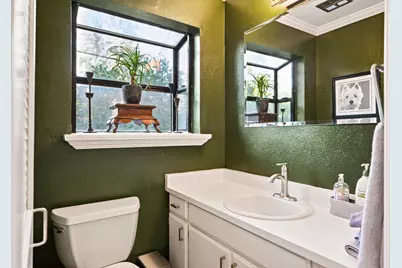 2254 Woodside Lane #6, Sacramento, CA 95825 - Photo 9