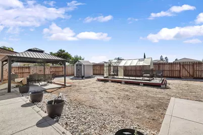 10689 Wellington Circle, Stockton, CA 95209 - Photo 35
