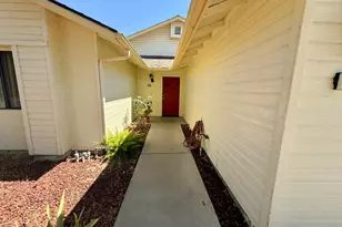 1666 Saltbrush Ave, Coalinga, CA 93210 - Photo 3