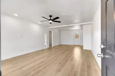 6650 40th Avenue, Sacramento, CA 95824 - Photo 3