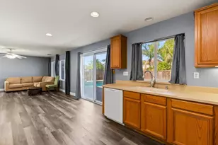 1474 Paddington Way, Plumas Lake, CA 95961 - Photo 15
