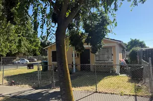 1749 S American St, Stockton, CA 95206 - Photo 7