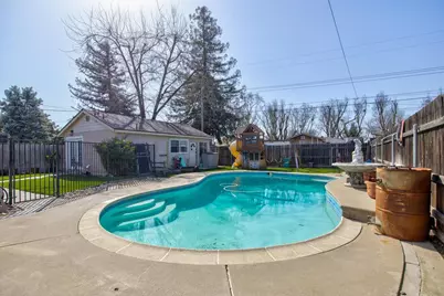 1705 Concord Avenue, Modesto, CA 95350 - Photo 13