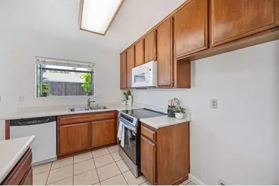 8668 Western Sun Way, Sacramento, CA 95828 - Photo 13