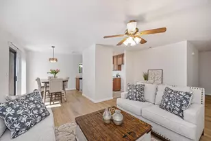 8668 Western Sun Way, Sacramento, CA 95828 - Photo 7