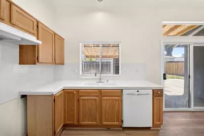 5529 W Norwich Avenue, Fresno, CA 93722 - Photo 19