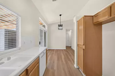 5529 W Norwich Avenue, Fresno, CA 93722 - Photo 25