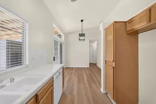 5529 W Norwich Ave, Fresno, CA 93722 - Photo 25