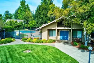 1906 University Park Dr, Sacramento, CA 95825 - Photo 39