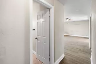 2019 Ethan Wy, Sacramento, CA 95825 - Photo 11