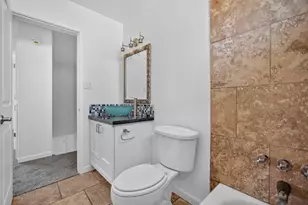 8828 La Riviera Dr, Sacramento, CA 95826 - Photo 19
