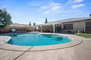 1080 Elk Hills Dr, Galt, CA 95632 - Photo 35