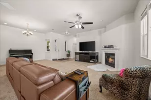 1080 Elk Hills Dr, Galt, CA 95632 - Photo 11