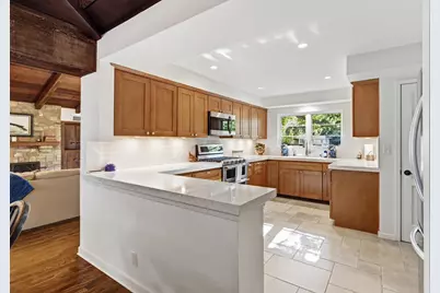 2765 14th Street, Sacramento, CA 95818 - Photo 11