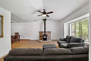 21014 Ferretti Rd, Groveland, CA 95321 - Photo 9