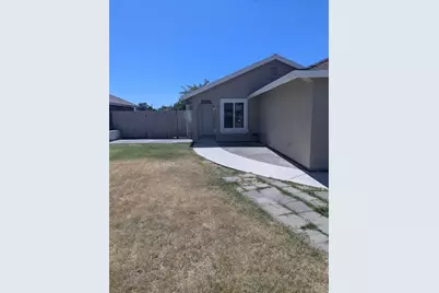 5738 Wilkinson Street, Sacramento, CA 95824 - Photo 3