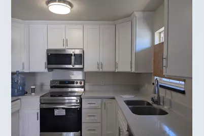 5738 Wilkinson Street, Sacramento, CA 95824 - Photo 5