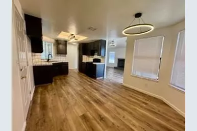 1061 English Avenue, Turlock, CA 95380 - Photo 3
