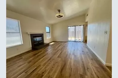 1061 English Avenue, Turlock, CA 95380 - Photo 7