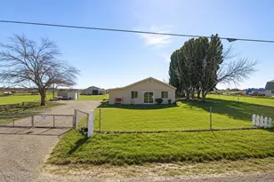 3713 Howsley Rd, Pleasant Grove, CA 95668 - Photo 1