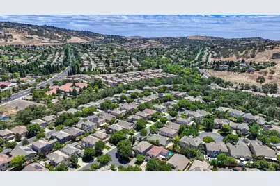 1685 Halverson Court, Folsom, CA 95630 - Photo 43