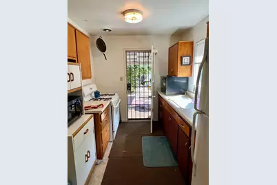 2101 Parr Avenue, Modesto, CA 95358 - Photo 13