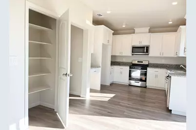 444 Oleander Court, Chowchilla, CA 93610 - Photo 7