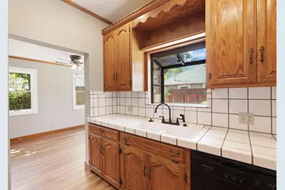 411 Bedford Rd., Stockton, CA 95204 - Photo 19