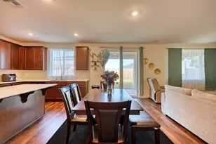 1579 Ivy Hatch Way, Olivehurst, CA 95961 - Photo 11