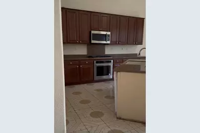 17799 Strawberry Glen Street, Lathrop, CA 95330 - Photo 7