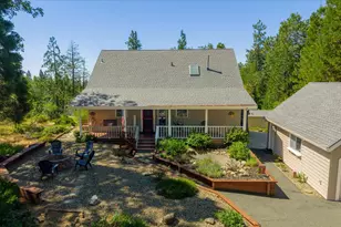 3035 Dalmatia Dr, Arnold, CA 95223 - Photo 9